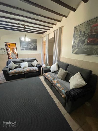 Image No.6-6 Bed Country House for sale