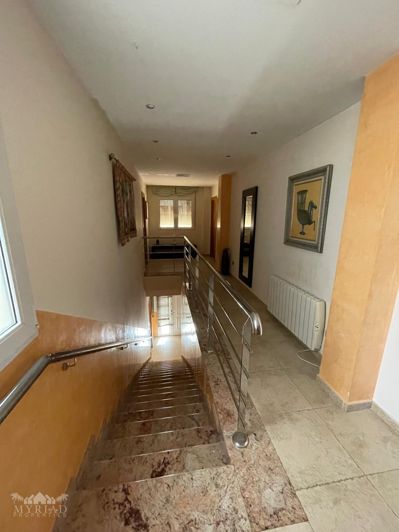 Image No.14-5 Bed Country House for sale