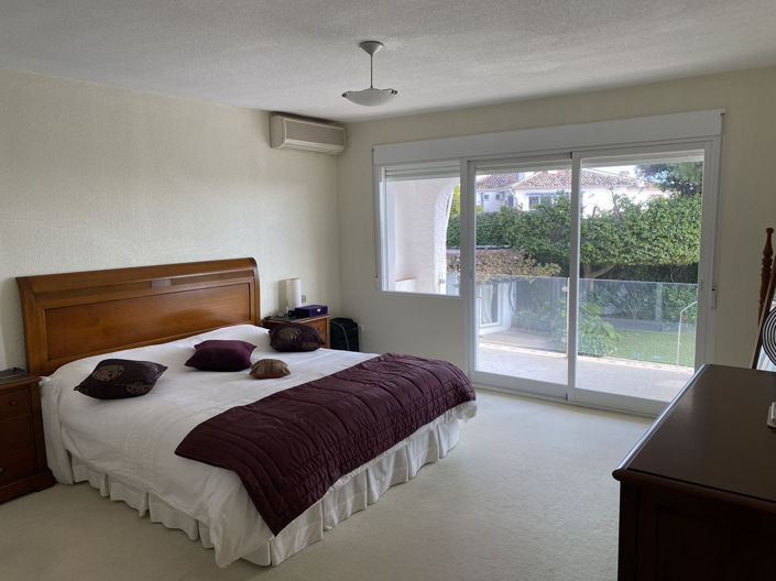 Image No.17-4 Bed Villa for sale