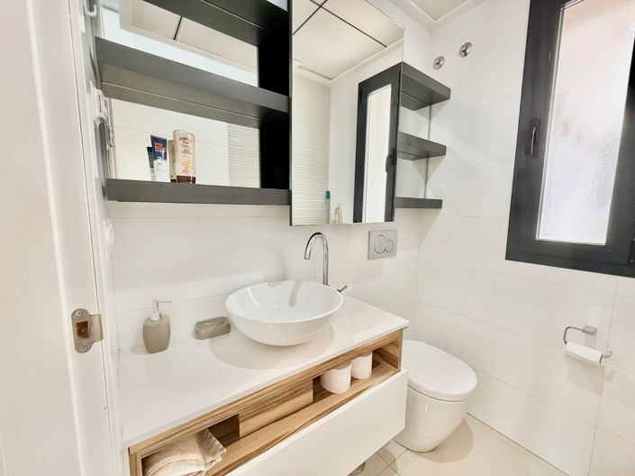 Image No.22-3 Bed Townhouse for sale