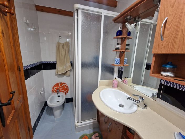 Image No.18-2 Bed Apartment for sale