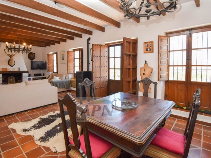 Image No.9-Maison de campagne de 4 chambres à vendre à Álora