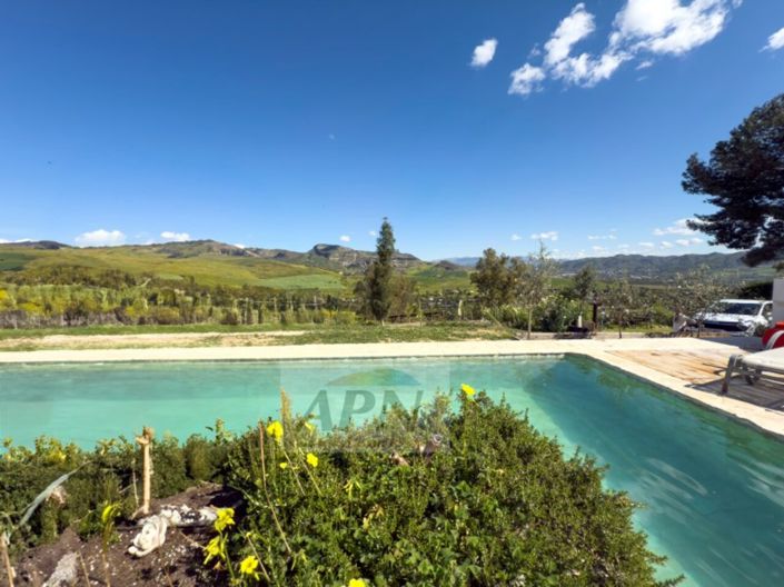 Image No.25-3 Bed Country House for sale