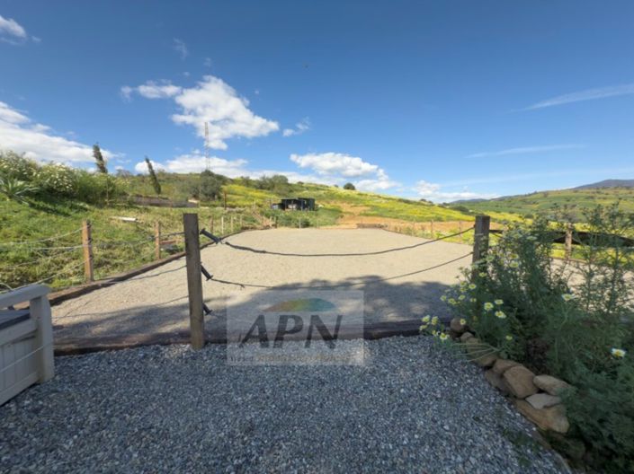 Image No.30-3 Bed Country House for sale