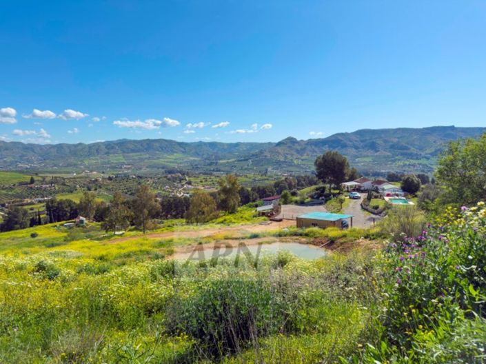 Image No.50-3 Bed Country House for sale