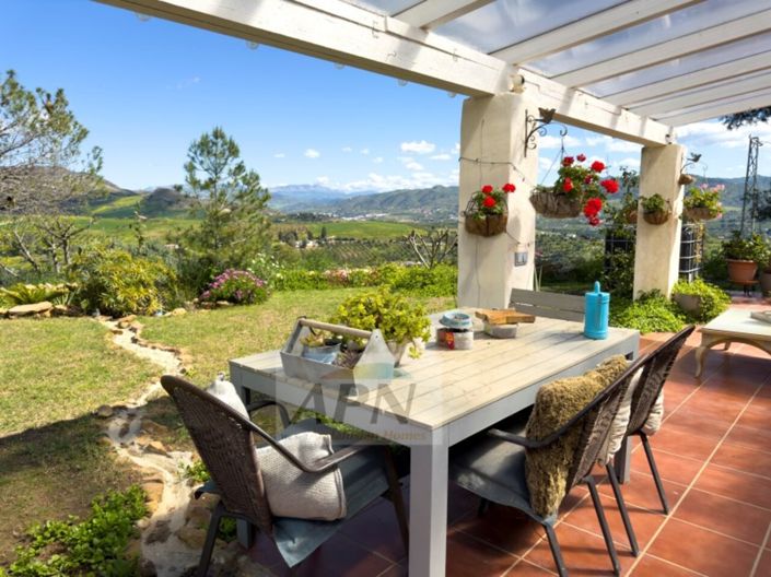 Image No.6-3 Bed Country House for sale