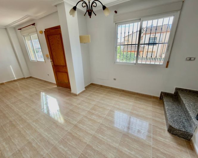 Image No.5-Villa de 3 chambres à vendre à Alicante