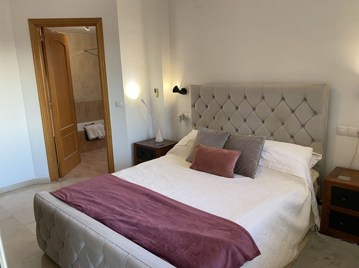 Image No.11-3 Bed Apartment for sale