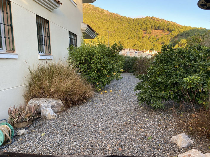 Image No.17-3 Bed Apartment for sale