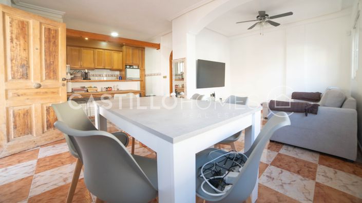 Image No.19-2 Bed Townhouse for sale