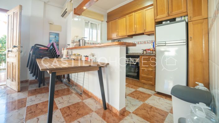 Image No.21-2 Bed Townhouse for sale