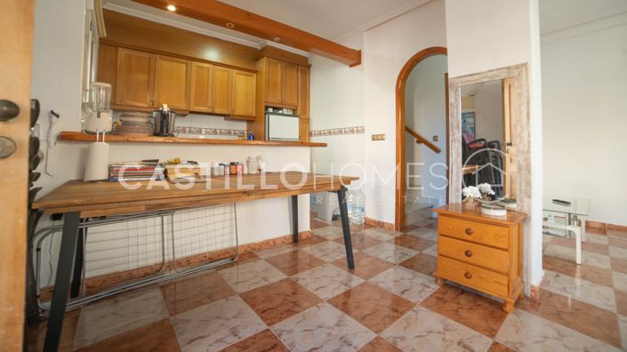 Image No.22-2 Bed Townhouse for sale