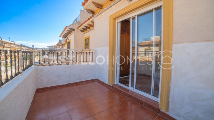 Image No.30-2 Bed Townhouse for sale