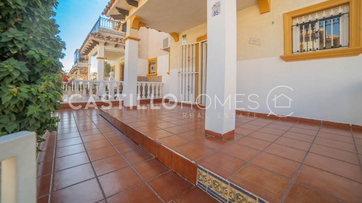 Image No.6-2 Bed Townhouse for sale