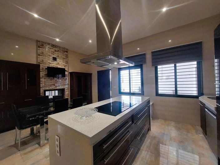 Image No.10-3 Bed Villa for sale