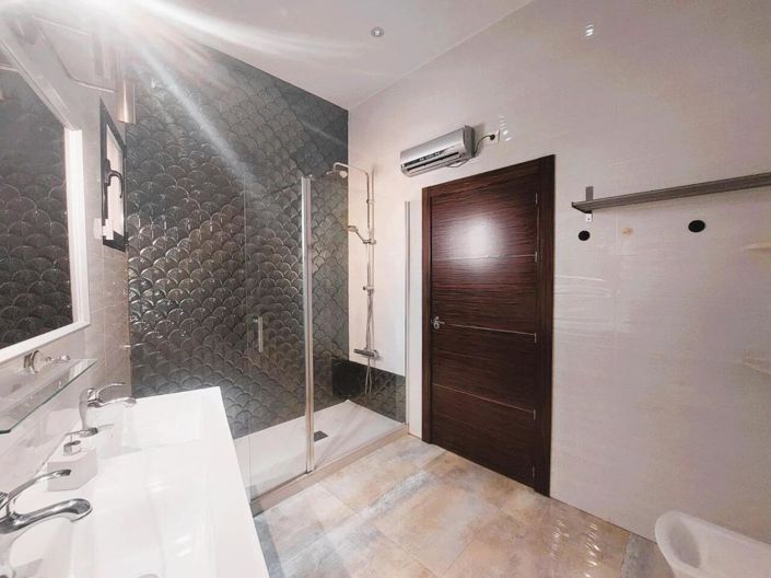 Image No.28-3 Bed Villa for sale