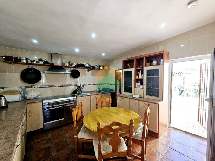 Image No.4-4 Bed Villa for sale