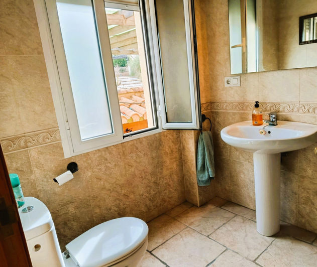 Image No.26-5 Bed Villa for sale