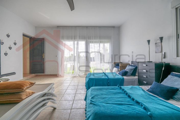 Image No.30-5 Bed Villa for sale