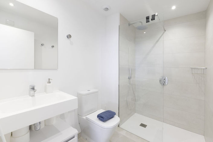 Image No.25-2 Bed Apartment for sale