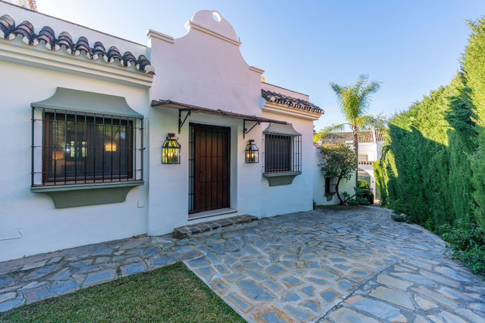 Image No.43-4 Bed Villa for sale