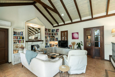 9-467d0cee5b725f3ef65f102a0c2e69c0