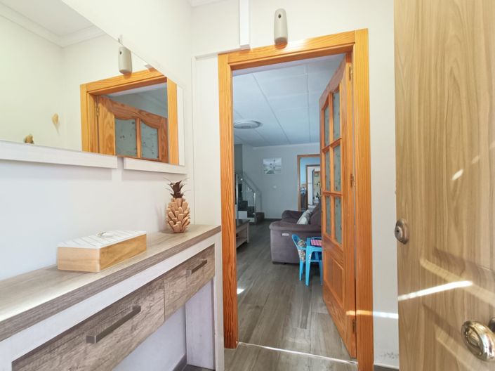 Image No.2-5 Bed Townhouse for sale