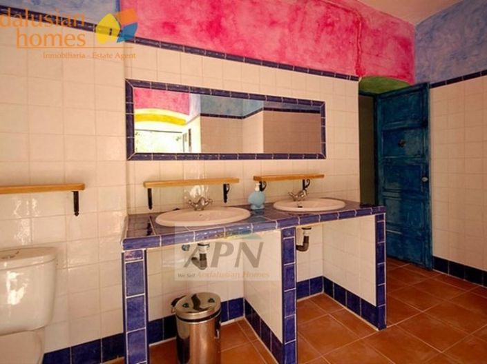 Image No.20-Maison de ville de 11 chambres à vendre à Álora