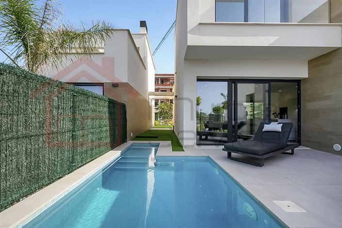 Image No.2-3 Bed Villa for sale