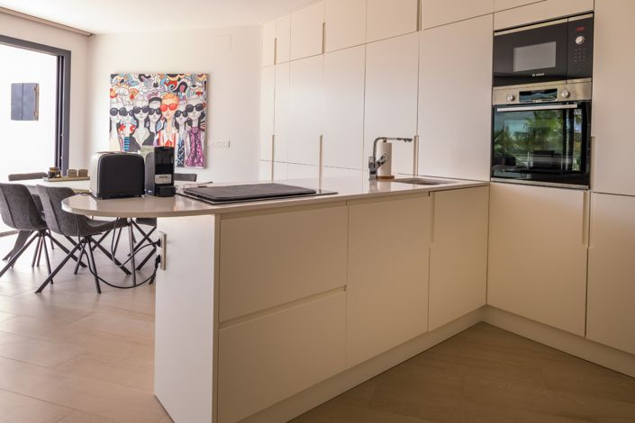 Image No.13-3 Bed Apartment for sale