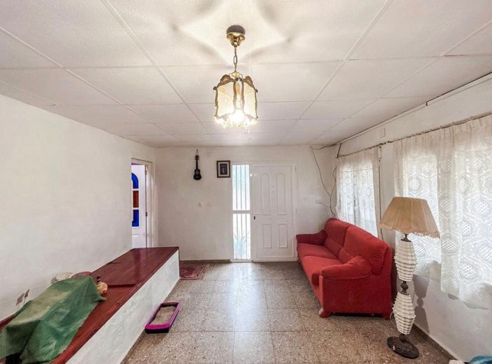 Image No.19-4 Bed Country House for sale