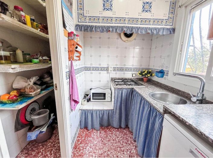 Image No.29-4 Bed Country House for sale