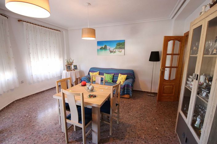 Image No.34-4 Bed Commercial for sale