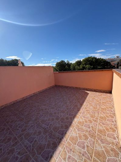 Image No.25-3 Bed Penthouse for sale