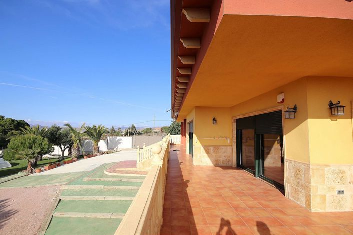 Image No.37-4 Bed Villa for sale