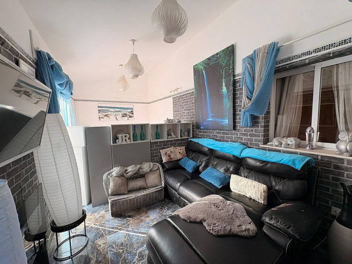 Image No.31-8 Bed Villa for sale