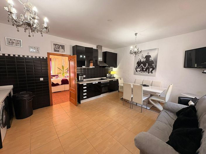 Image No.36-8 Bed Villa for sale