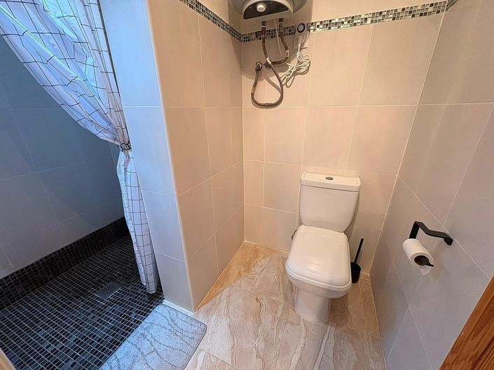 Image No.39-8 Bed Villa for sale