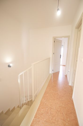 Image No.13-3 Bed Apartment for sale