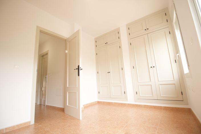 Image No.19-3 Bed Apartment for sale