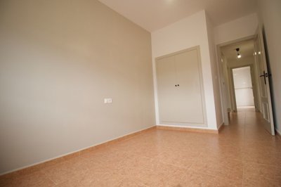 61556-for-sale-in-la-pinilla-13568448-large