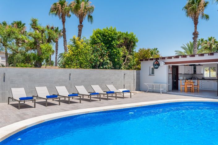 Image No.40-4 Bed Country House for sale