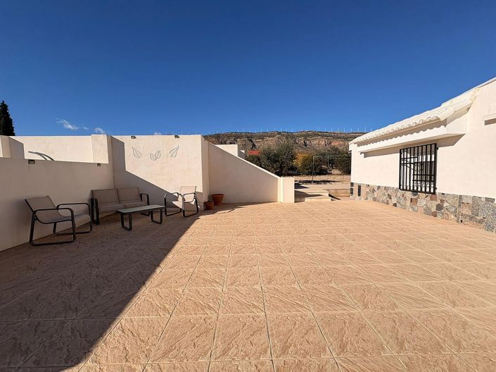 Image No.31-Maison de campagne de 3 chambres à vendre à Caudete