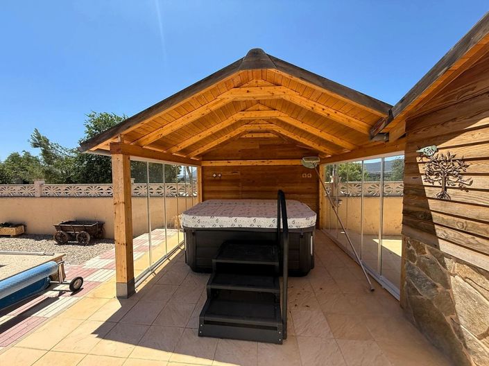 Image No.6-5 Bed Country House for sale