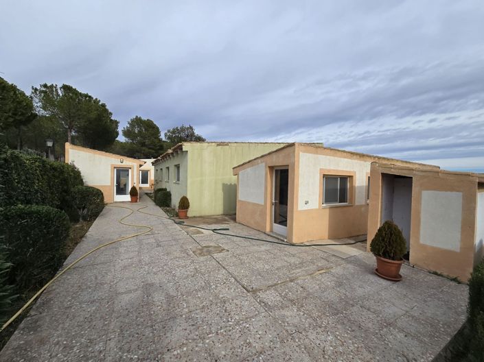 Image No.45-4 Bed Country House for sale