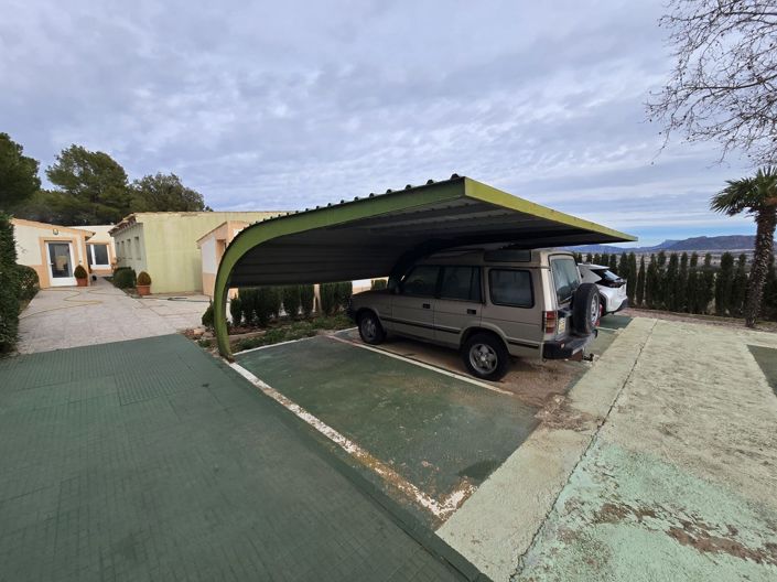 Image No.9-4 Bed Country House for sale