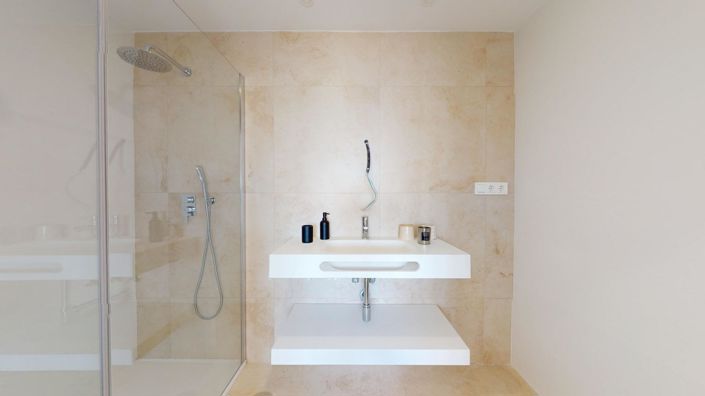 Image No.23-1 Bed Apartment for sale