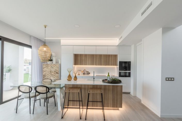 Image No.4-4 Bed Villa for sale