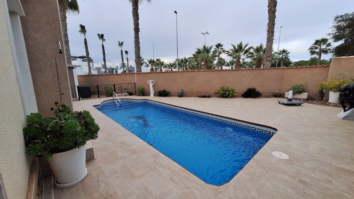 Image No.16-3 Bed Villa for sale