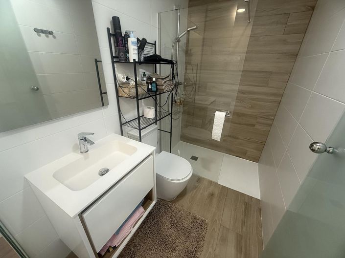 Image No.29-2 Bed Apartment for sale